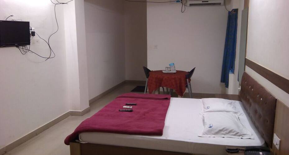 Hotel Charu Comfort, Bangalore 1